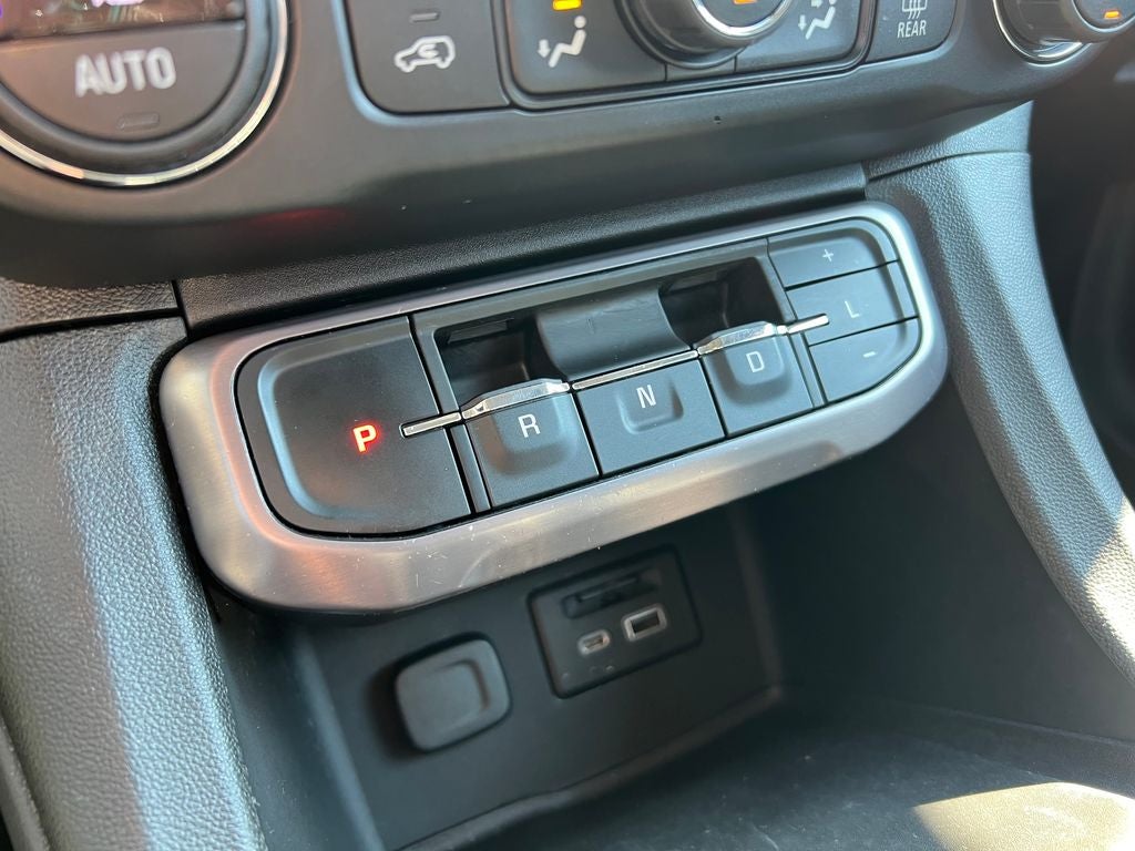 2020 GMC Acadia AT4