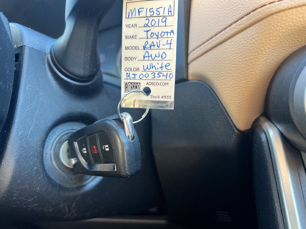 2019 Toyota RAV4 LE