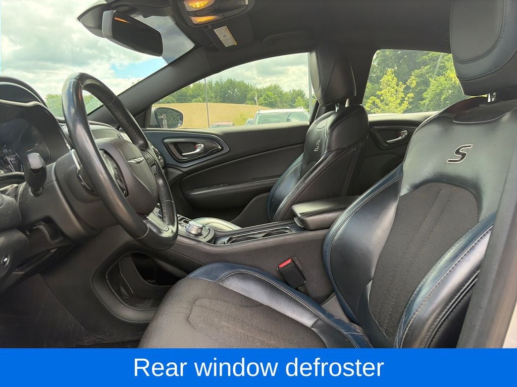 2016 Chrysler 200 S