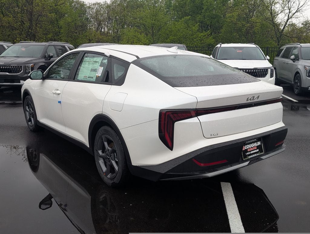 2026 Kia K4 LXS