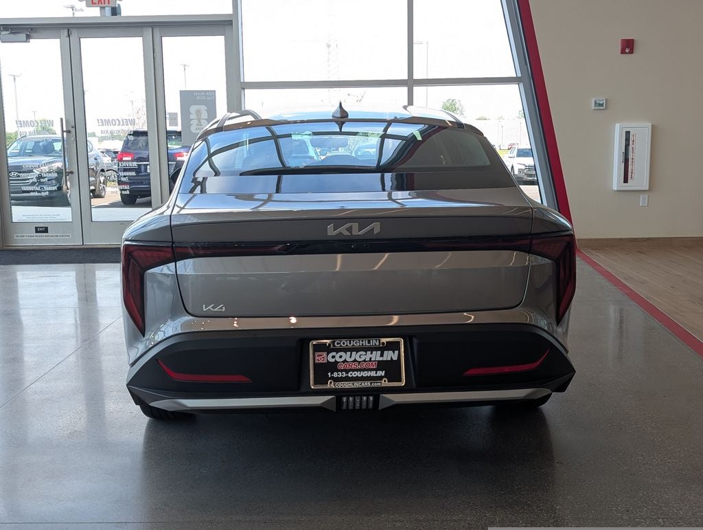 2026 Kia K4 LXS