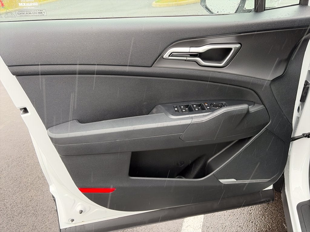 2027 Kia Sportage Hybrid LX