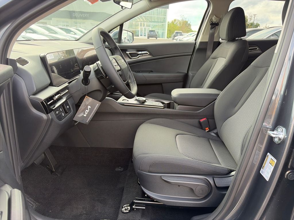 2027 Kia Sportage Hybrid LX