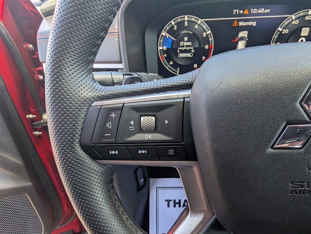 2024 Mitsubishi Outlander Base
