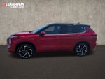 2024 Mitsubishi Outlander Base