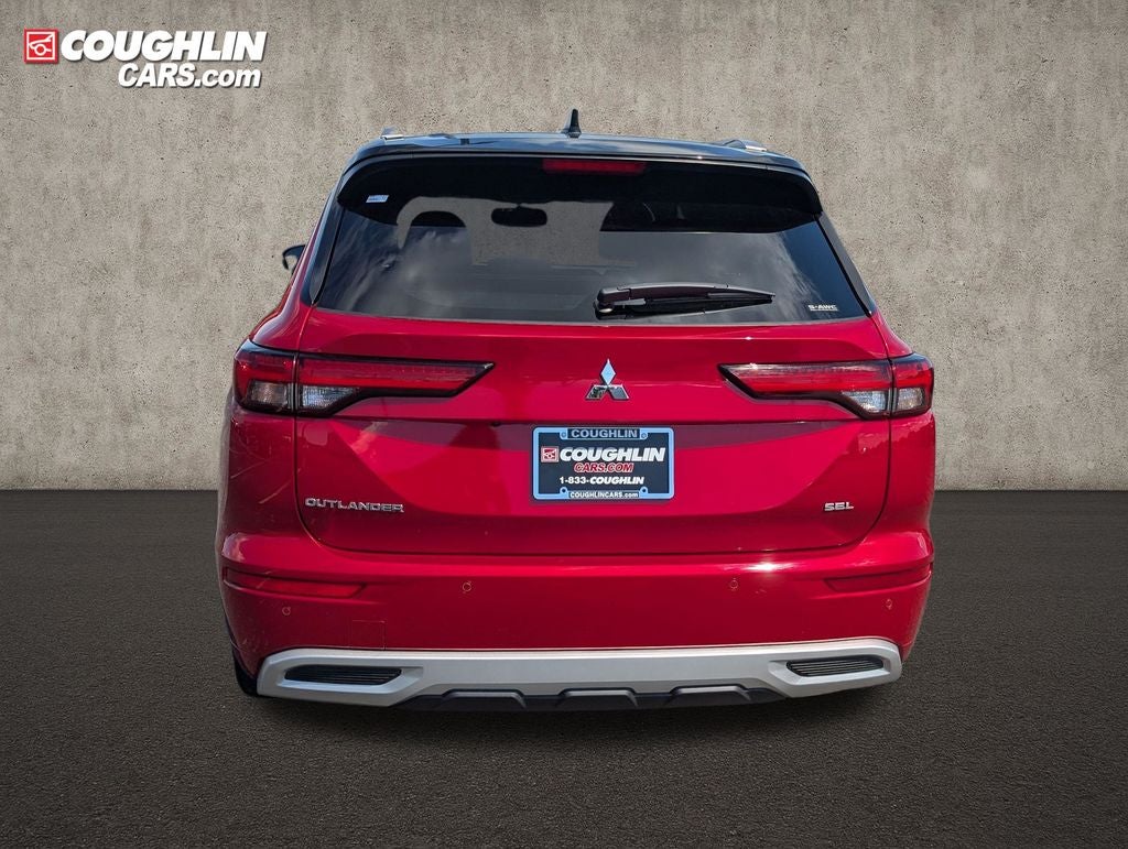 2024 Mitsubishi Outlander Base