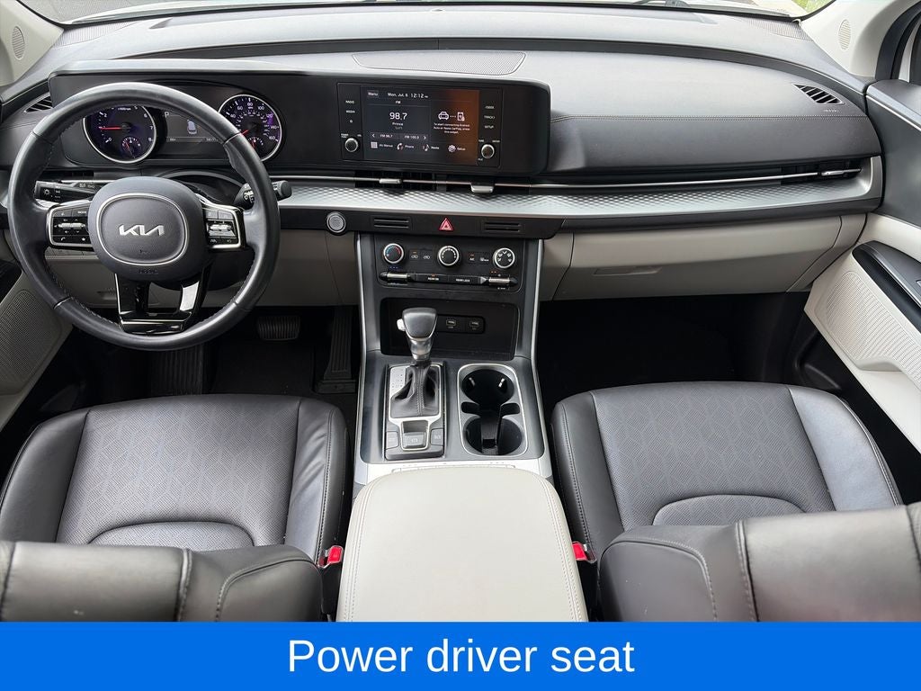 2023 Kia Carnival LX