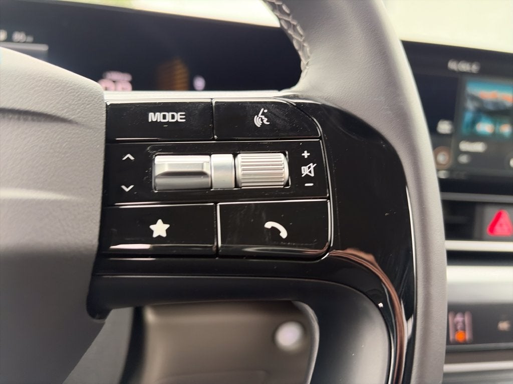 2027 Kia Carnival LXS