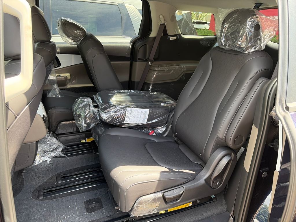 2026 Kia Carnival LXS