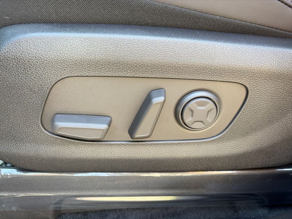 2027 Kia Carnival LXS