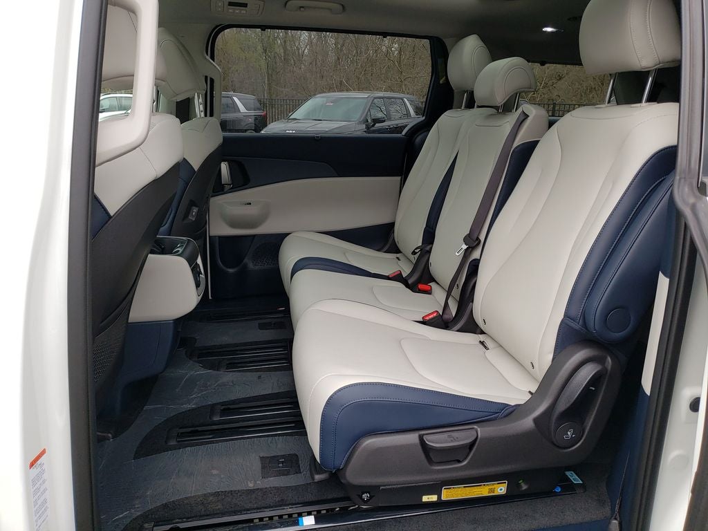 2026 Kia Carnival SX
