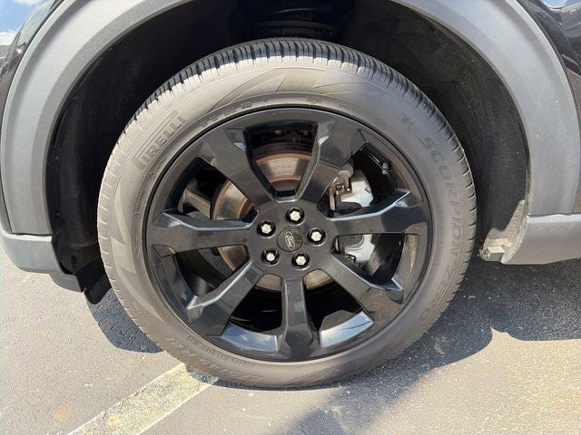 2024 Ford Explorer ST-Line