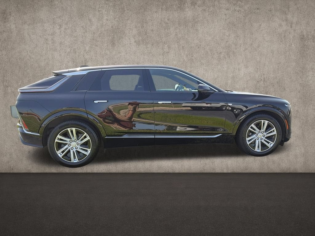 2024 Cadillac LYRIQ Tech