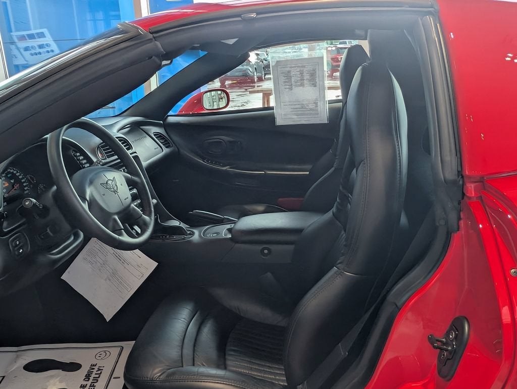 2004 Chevrolet Corvette Base