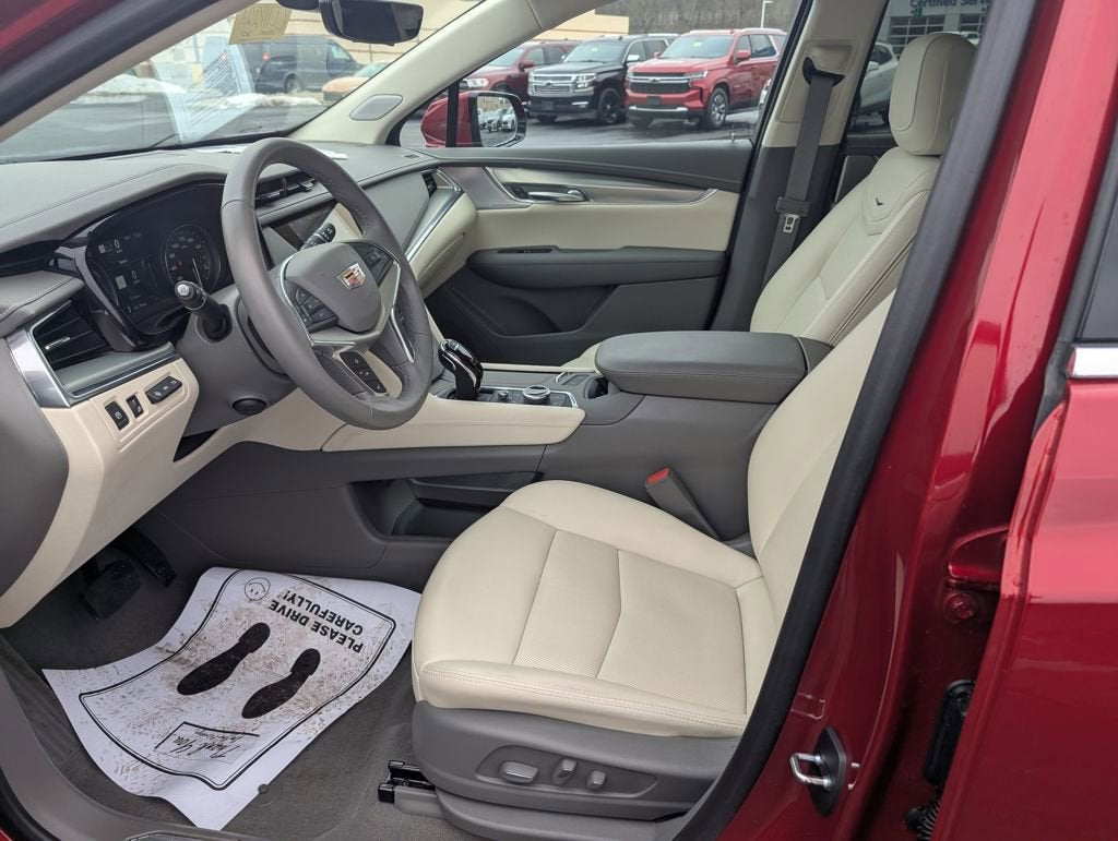 2023 Cadillac XT5 Premium Luxury