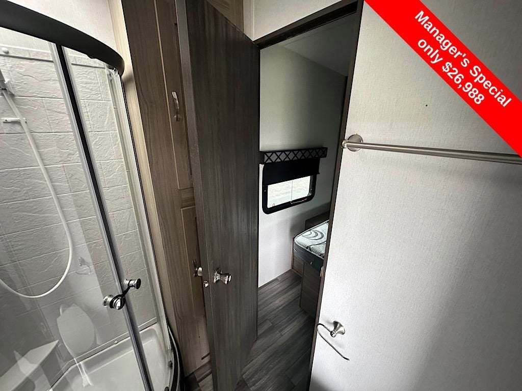 2022 FOREST RIVER WORK AND PLAY Base