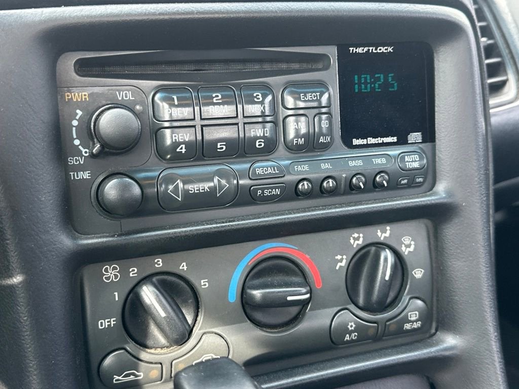 2000 Chevrolet Corvette Base