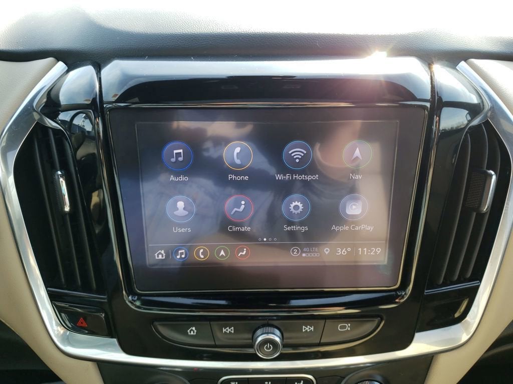 2022 Chevrolet Traverse LT Leather