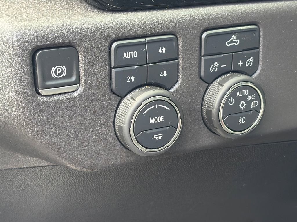 2025 Chevrolet Silverado 1500 LT Trail Boss