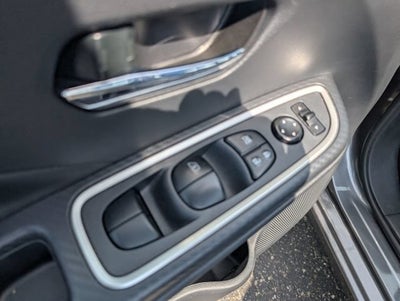 2024 Nissan Versa SR