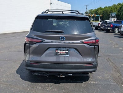2021 Toyota Sienna XLE